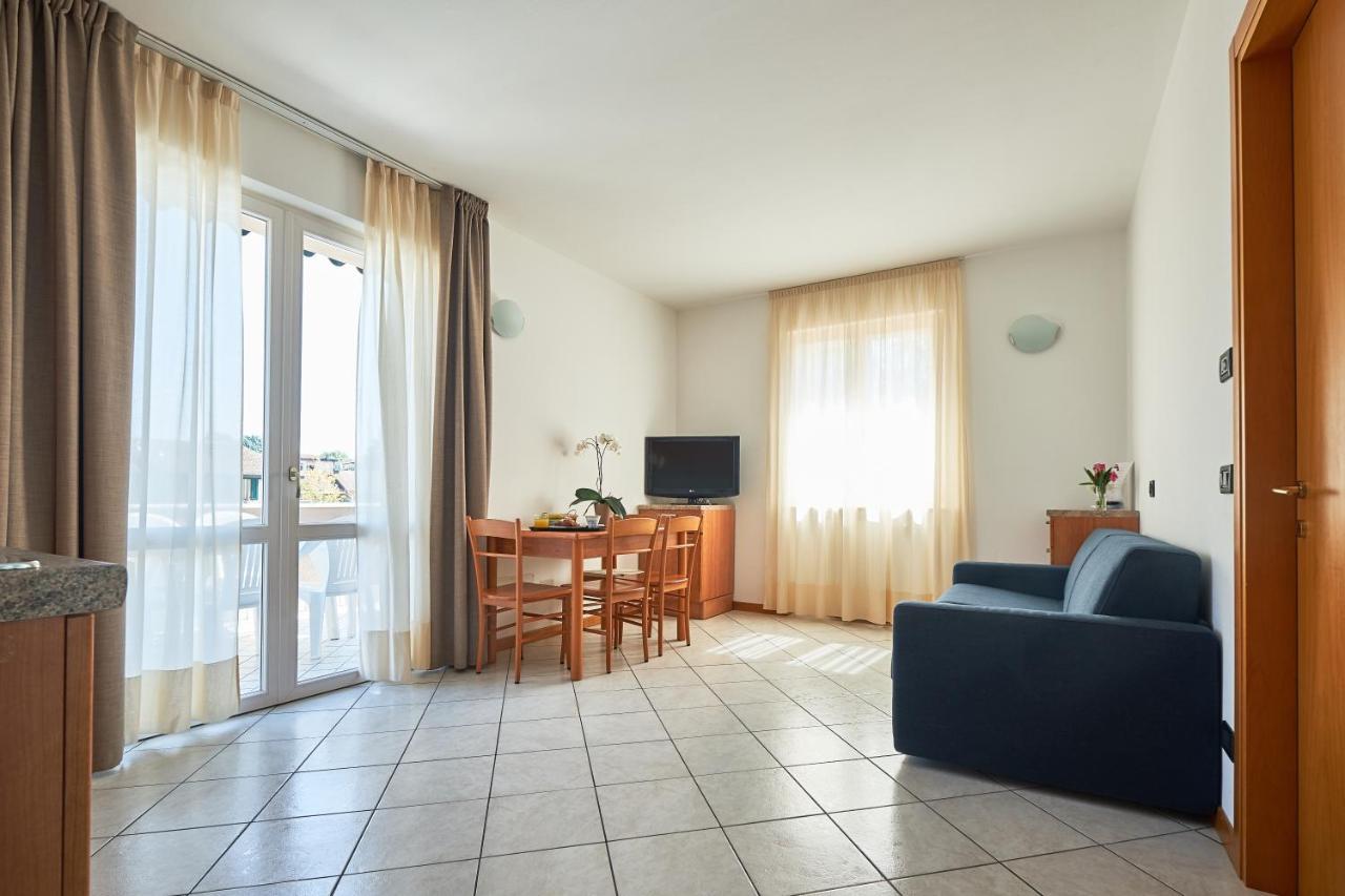 Villaggio Turistico Lugana Marina Sirmione Ngoại thất bức ảnh