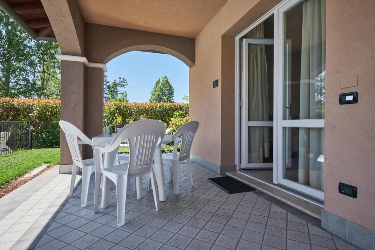 Villaggio Turistico Lugana Marina Sirmione Ngoại thất bức ảnh