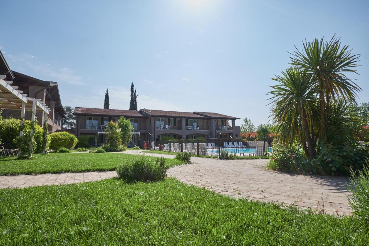 Villaggio Turistico Lugana Marina Sirmione Ngoại thất bức ảnh